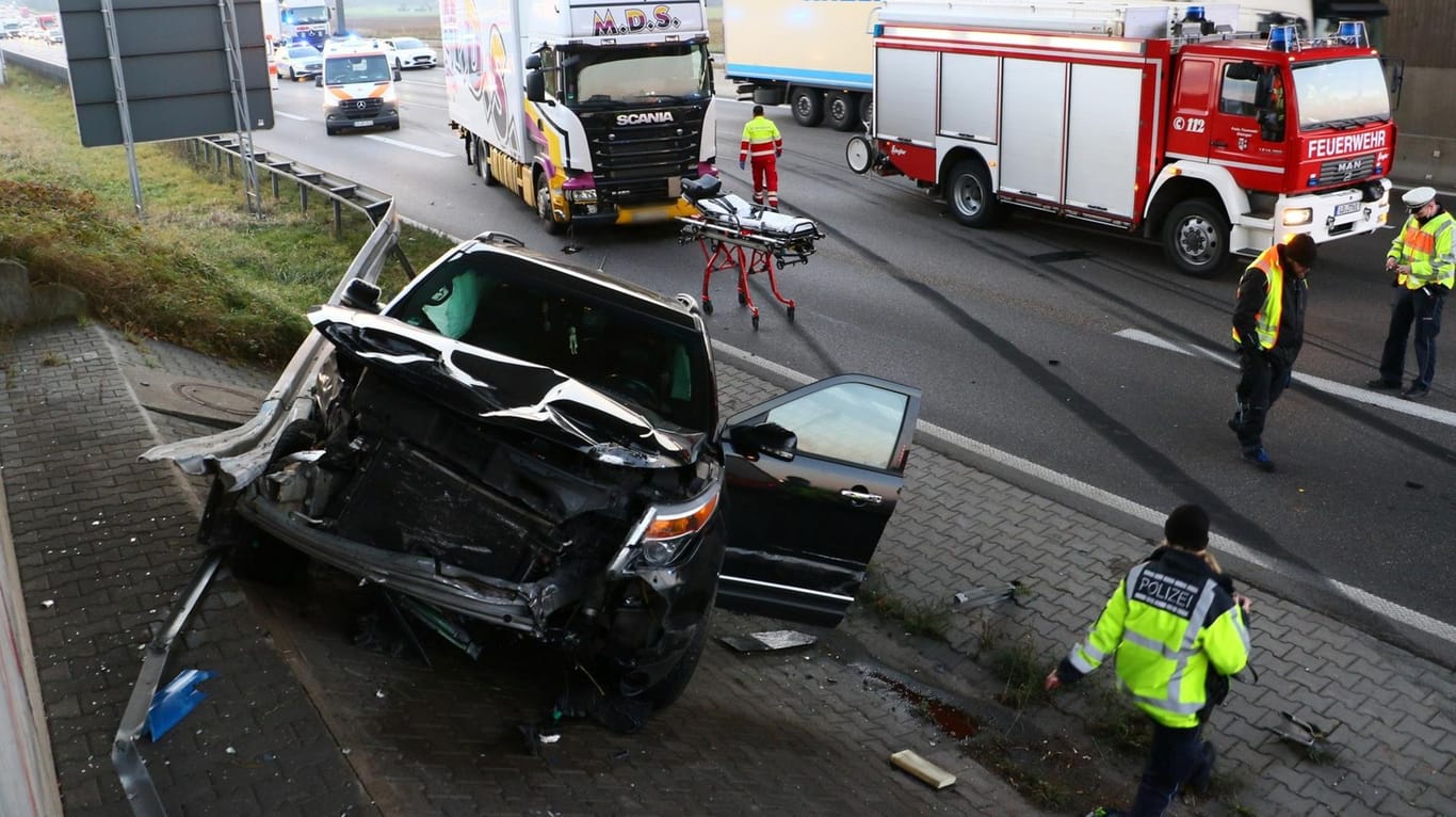 Der Unfallort: Der Crash nahe Stuttgart führte zu langen Staus auf der A81.