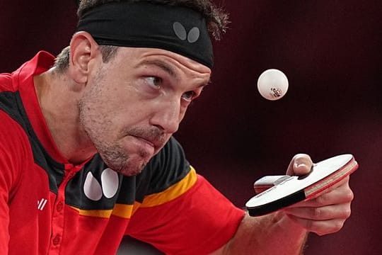 Timo Boll ist bei der WM in die dritte Runde eingezogen.