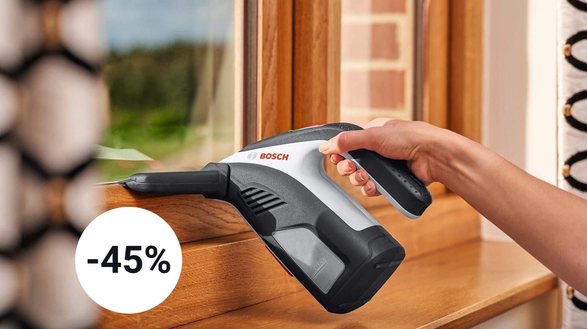 Am Black Friday ist der Bosch Akku-Fenstersauger GlassVac bei Amazon radikal reduziert.