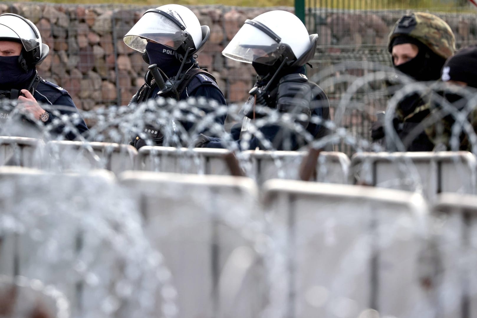 Polnische Grenzpolizisten: Erneut haben Migranten versucht die polnisch-belarussischen Grenze zu überwinden.