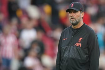 Jürgen Klopp: Der Liverpool-Trainer musste sich auf einer Pressekonferenz mit einem hartnäckigen Reporter auseinandersetzen.