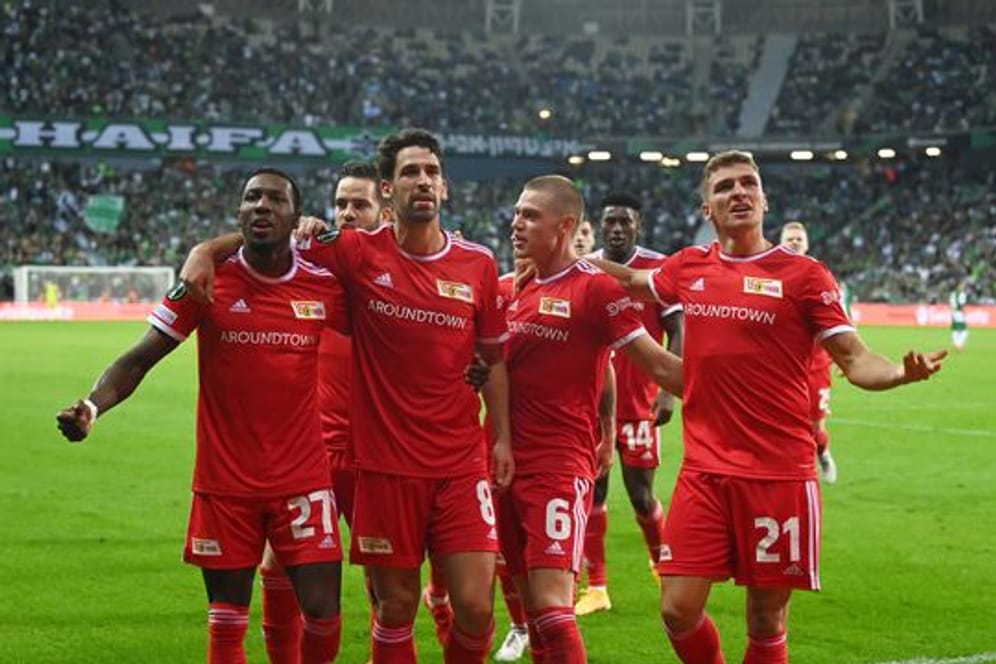 Union Berlin holte sich bei Maccabi Haifa einen wichtigen Sieg.