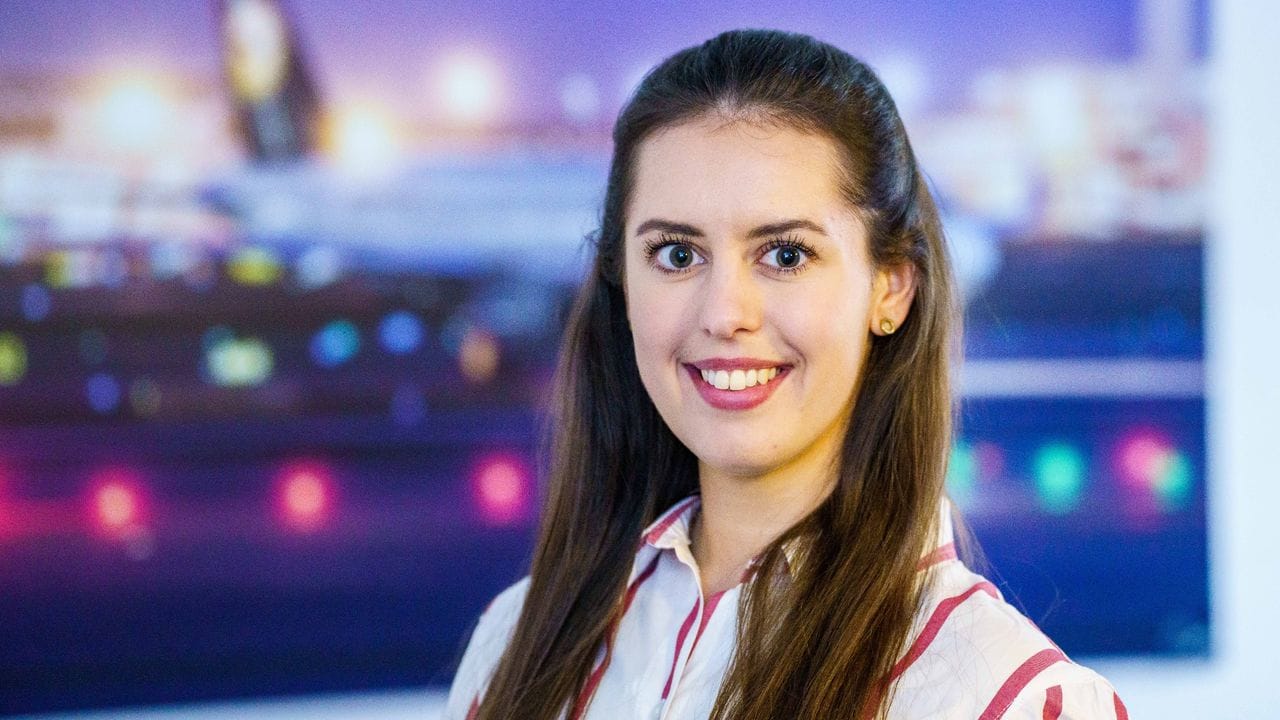 Susanne Vaskovic ist angehende Fluglotsin. Susanne Vaskovic ist angehende Fluglotsin.