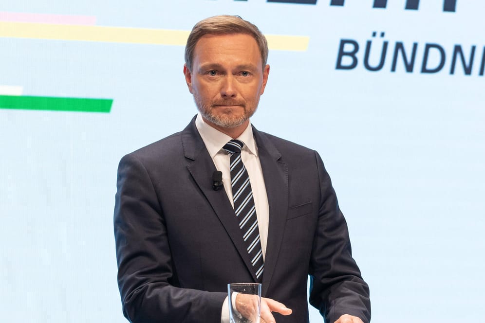 FDP-Chef Christian Lindner bei der Vorstellung des Koalitionsvertrages: Hallo, Realpolitik!
