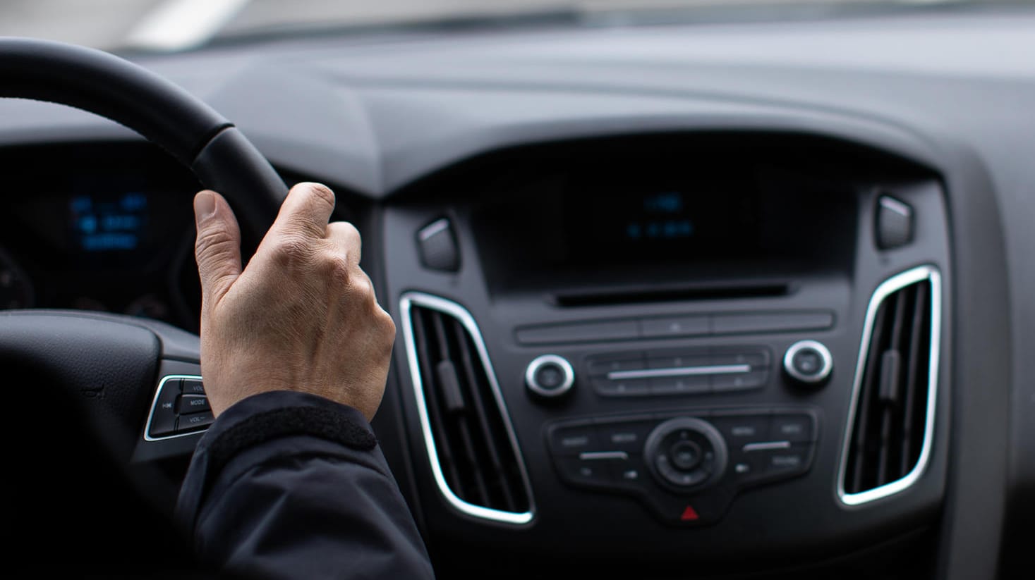 Gute Fahrt ins neue Jahr: Autofahrer sollten sich rechtzeitig mit einigen Neuerungen vertraut machen.