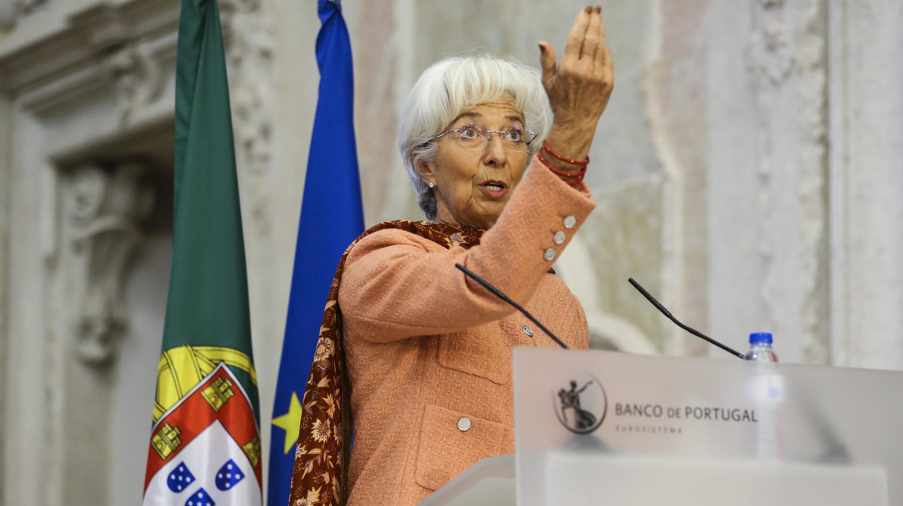 Christine Lagarde: Die EZB-Chefin steht wegen ihres Geldpolitik-Kurses zunehmend in der Kritik. Christine Lagarde: Die EZB-Chefin steht wegen ihres Geldpolitik-Kurses zunehmend in der Kritik.