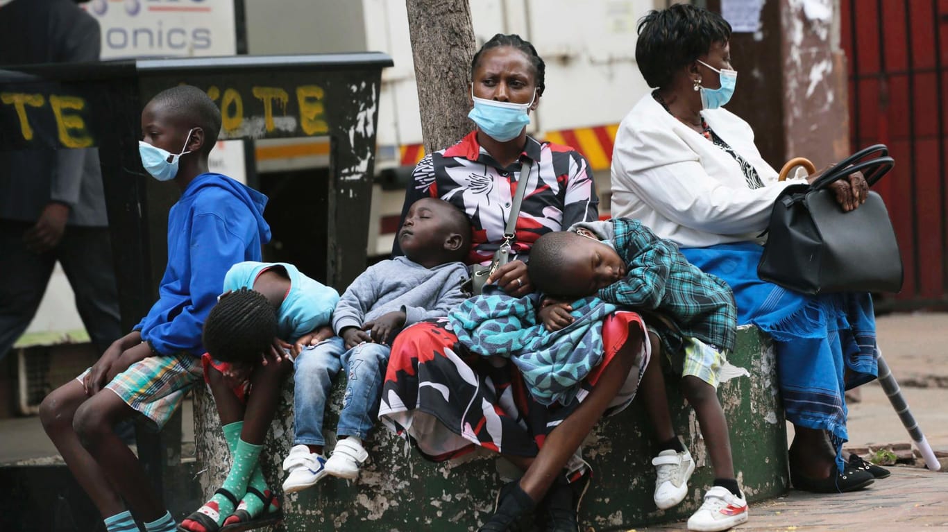 Die Corona-Infektionszahlen in Südafrika sind momentan noch niedrig: Trotzdem gelten bestimmte Maßnahmen wie eine Maskenpflicht noch immer.