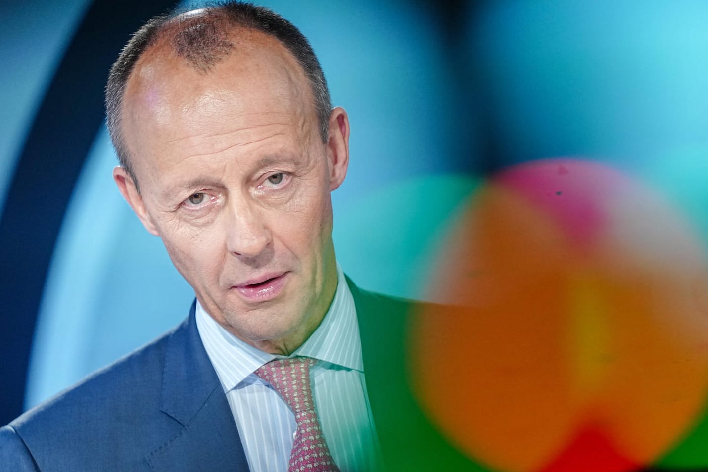 Friedrich Merz spricht in der CDU-Parteizentrale (Archivbild): Der Wirtschaftspolitiker ist einer Impfpflicht nicht mehr gänzlich abgeneigt.