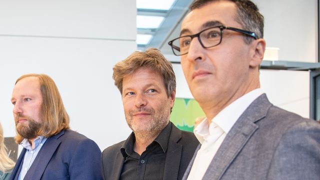 Cem Özdemir Cem Özdemir