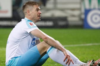 Er steht dem FC Schalke 04 vorerst nicht zur Verfügung: Sturm-Star Simon Terodde.