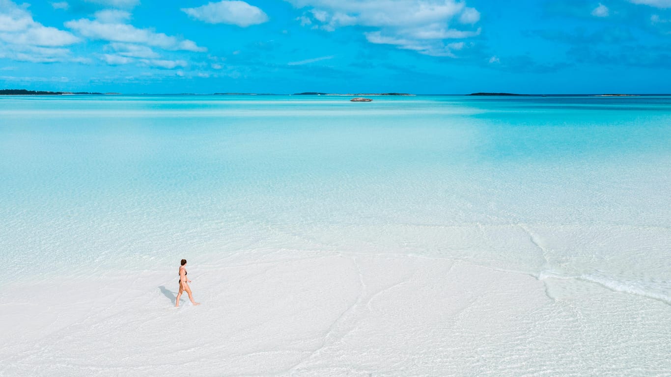Bahamas: Mit einer Sieben-Tage-Inzidenz von unter 20 sind auch die Bahamas aktuell ein relativ sicheres Urlaubsziel.