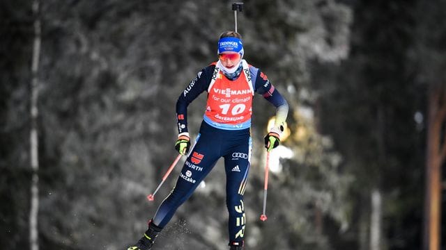 Biathletin Franziska Preuß wurde beim Sprint-Rennen in Östersund Siebte. Biathletin Franziska Preuß wurde beim Sprint-Rennen in Östersund Siebte.