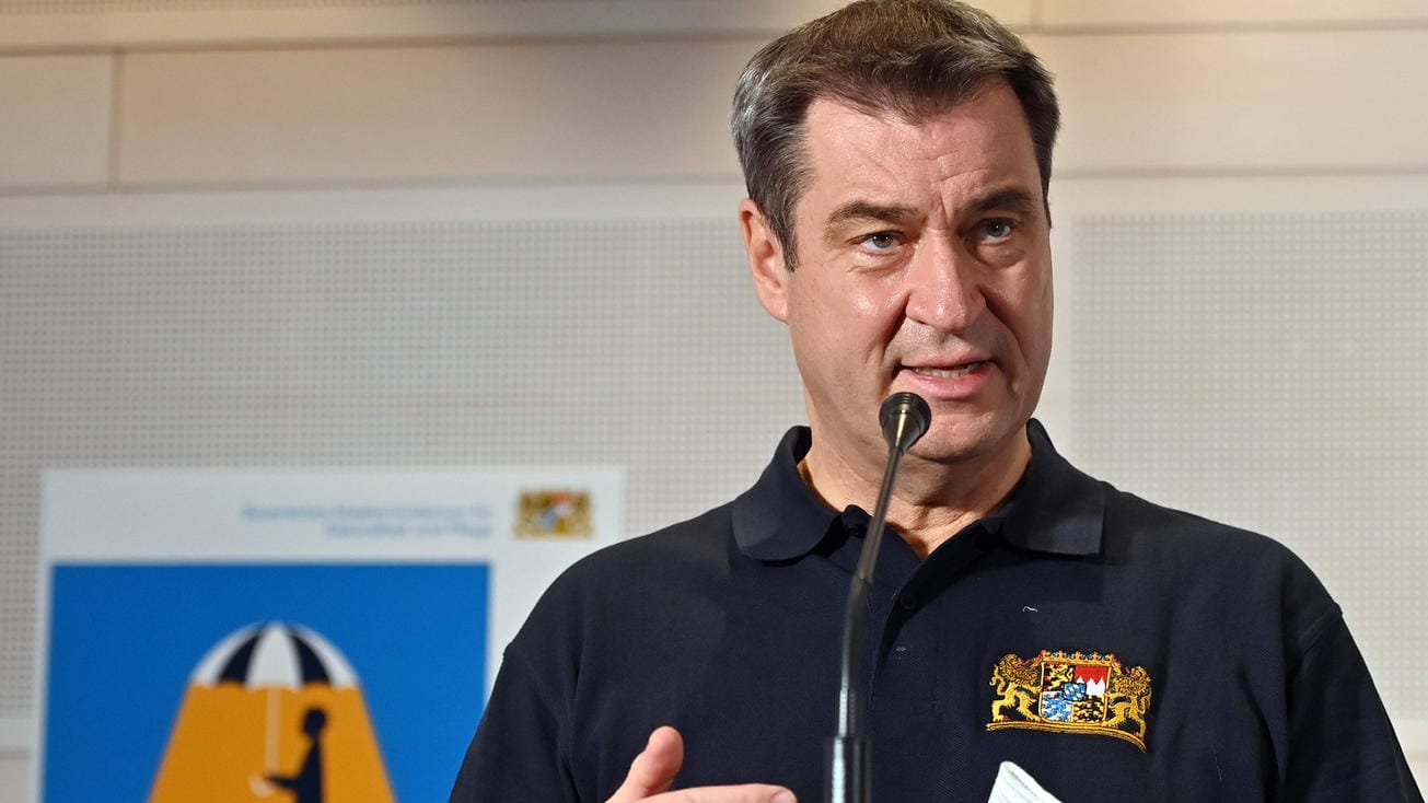 Markus Söder: "Es braucht jetzt konsequente Kontaktbeschränkungen", sagt Bayerns Ministerpräsident. Markus Söder: "Es braucht jetzt konsequente Kontaktbeschränkungen", sagt Bayerns Ministerpräsident.