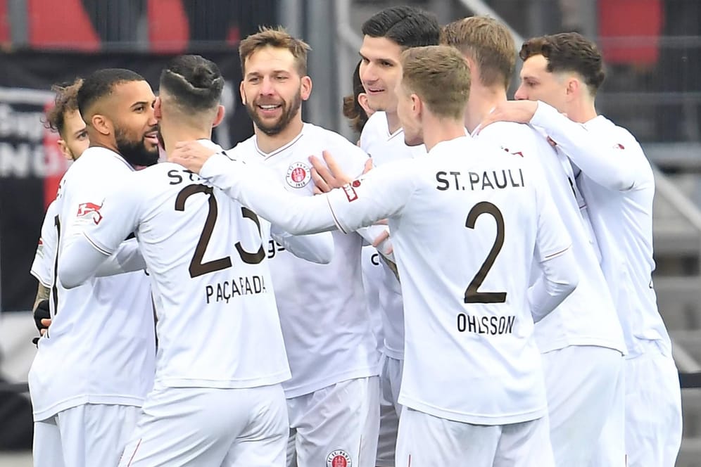 Die Spieler des FC St. Pauli haben momentan allen Grund zum Jubeln.