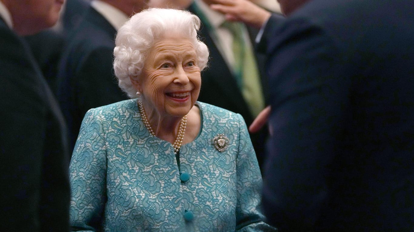 Die Queen: Königin Elizabeth II. greift gerne mal zum Hörer.