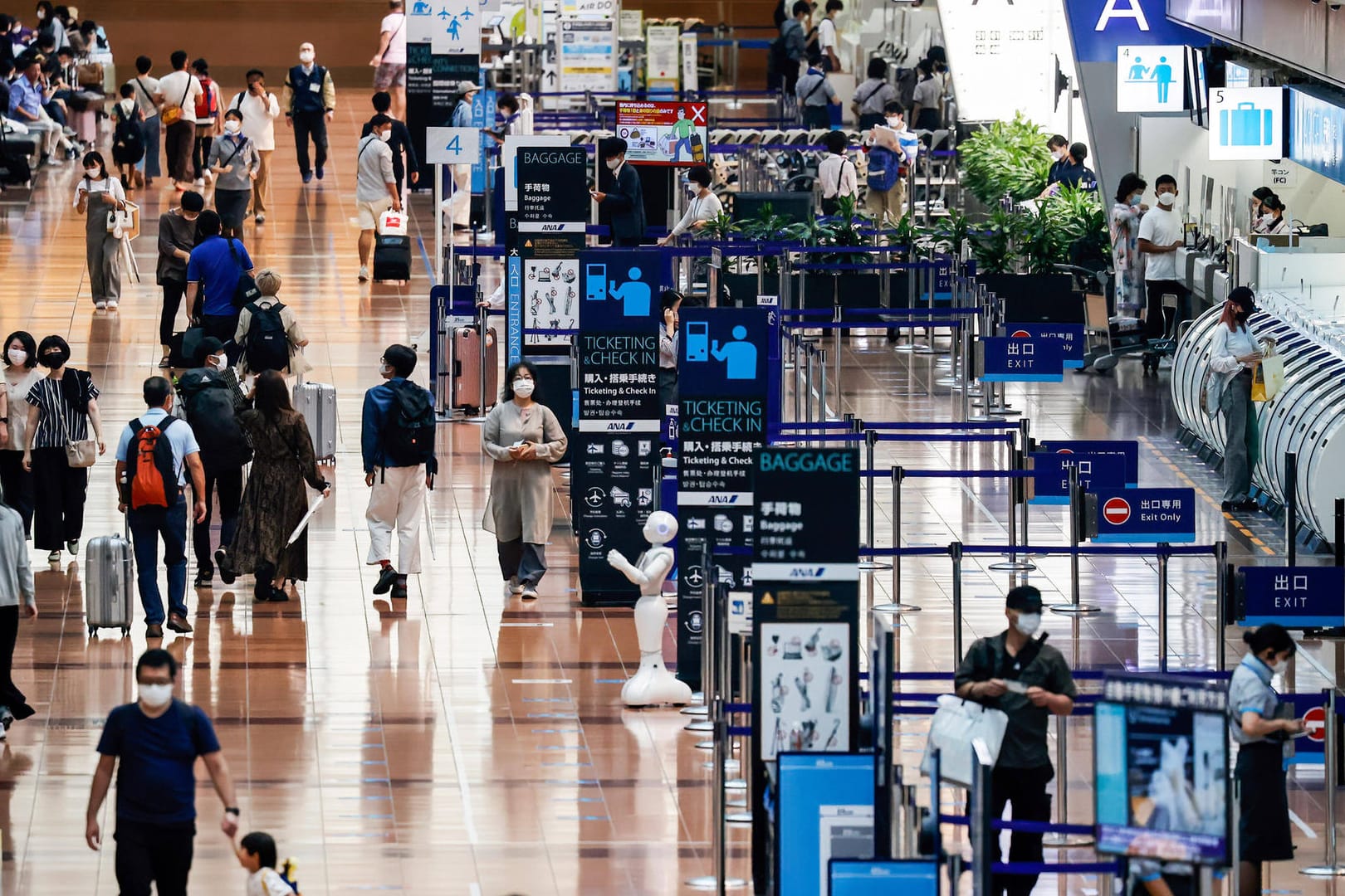 Flughafen in Tokio: Ab dem 30. November wird Ausländern die Einreise untersagt.