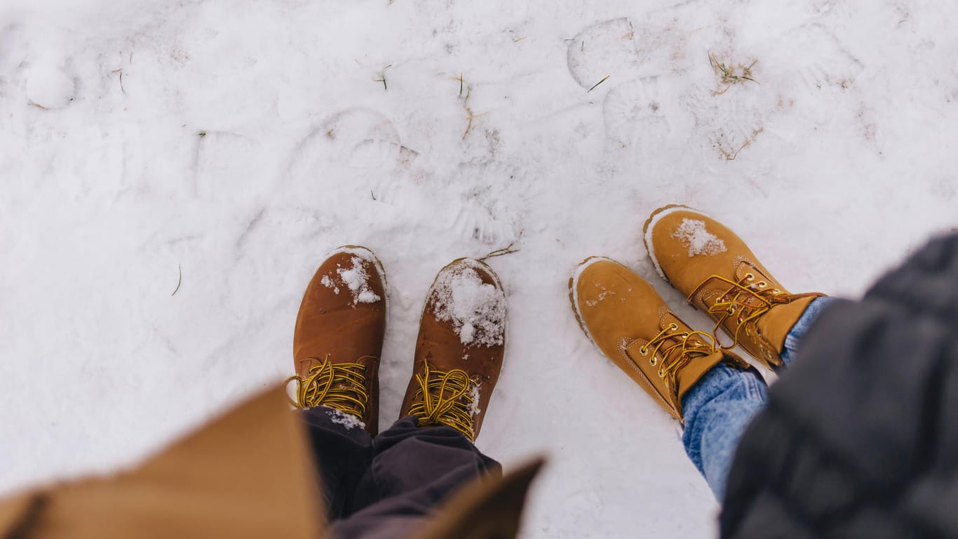 Winterschuhe: Mit der richtigen Pflege können die Schuhe länger getragen werden.