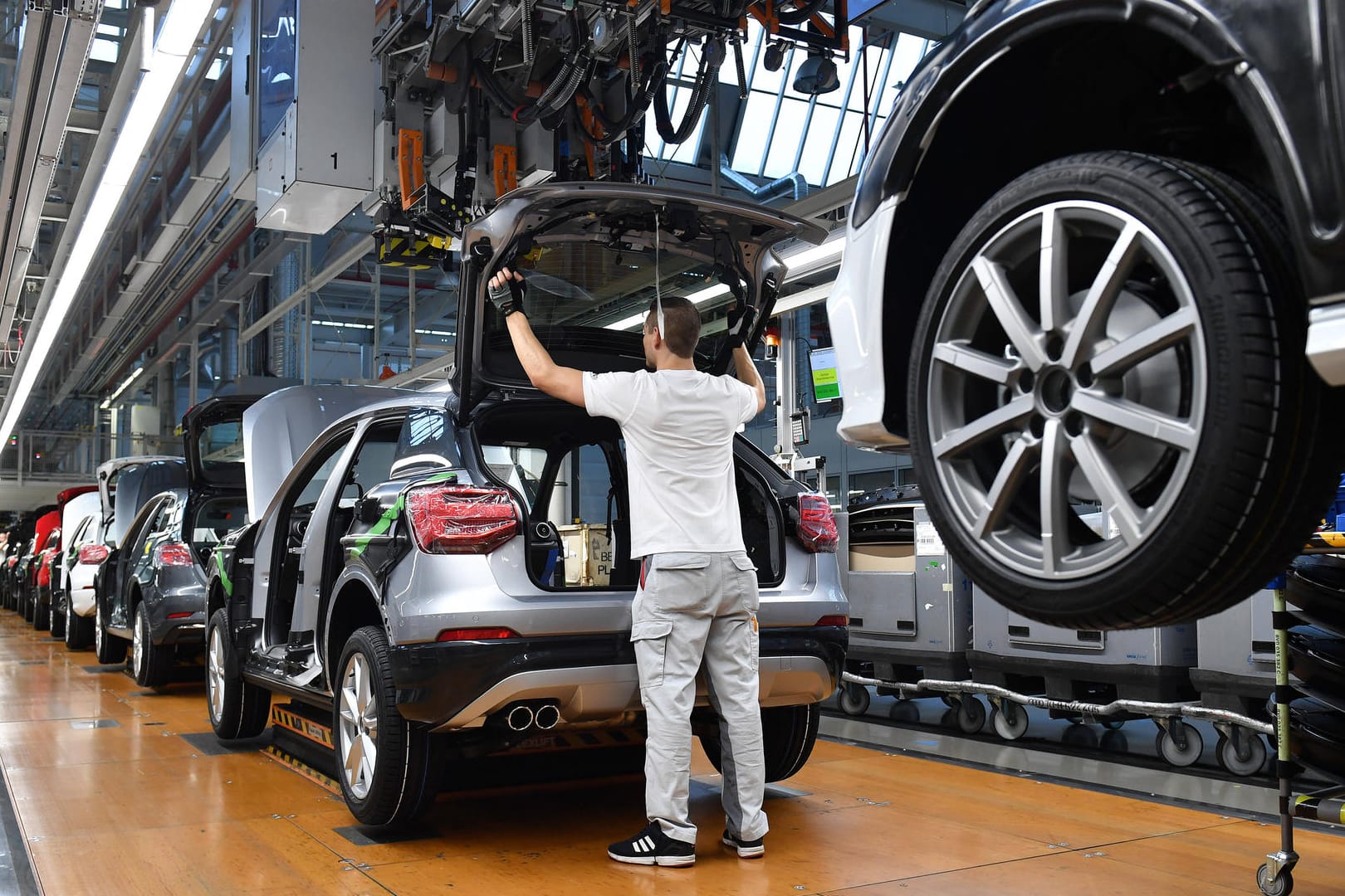 Autoindustrie (Symbolfoto): Wegen Lieferengpässen kommt es auch zu Problemen bei der Autoproduktion.