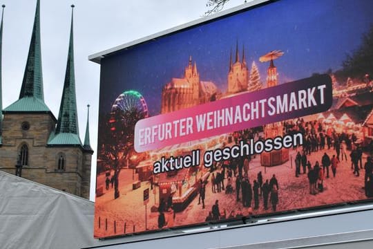 Erfurter Weihnachtsmarkt wird abgebaut