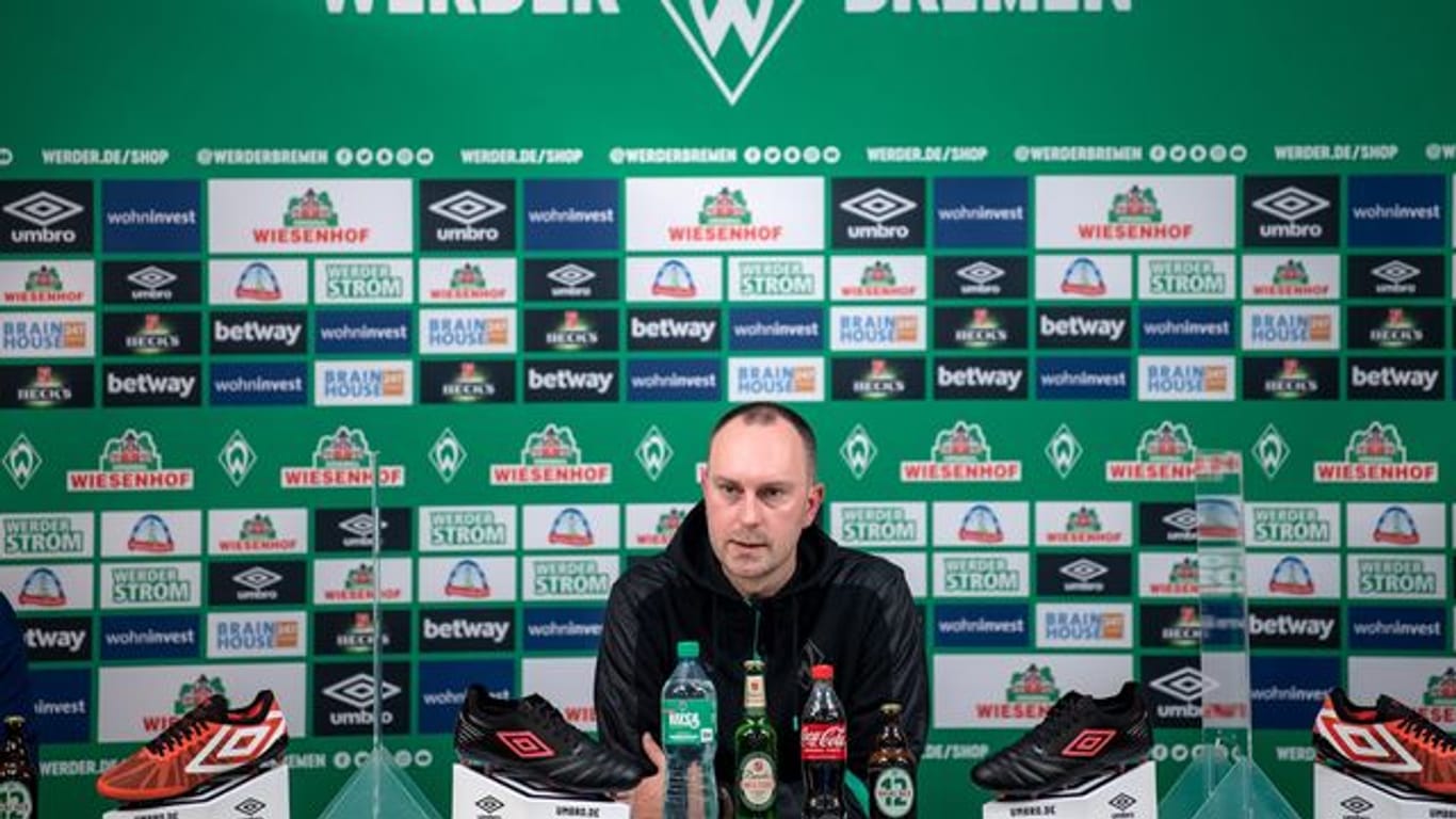 Ole Werner bei seiner ersten Pressekonferenz als Werder-Trainer.