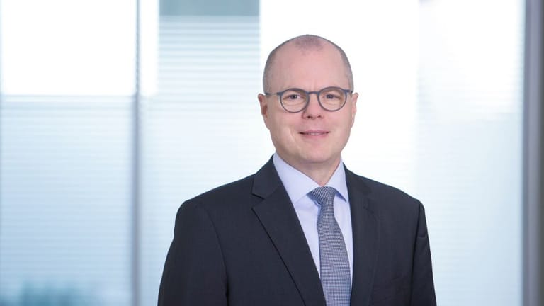 Ist zuversichtlich: Chefvolkswirt Jörg Zeuner von Union Investment sieht durch die Investitionen der Ampel Wachstumsimpulse für deutsche Aktien.