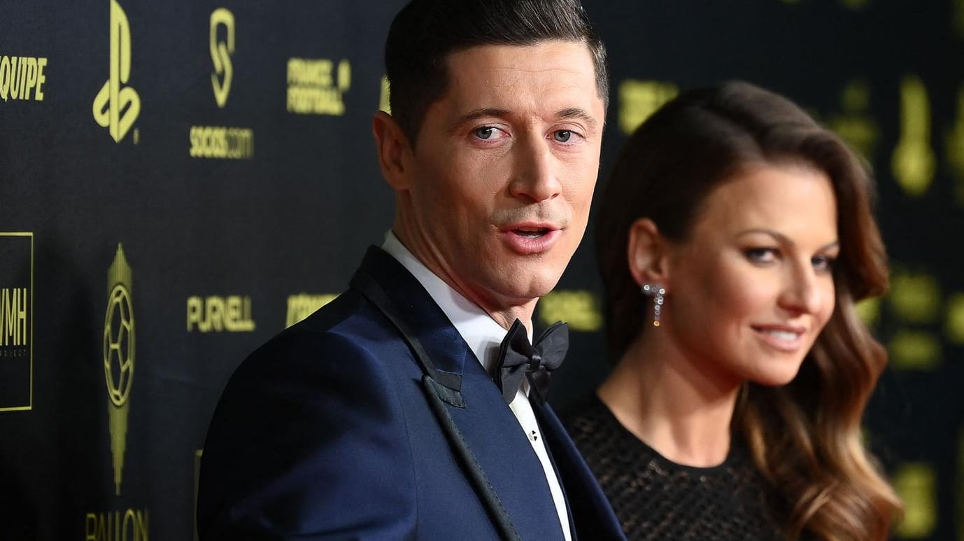 Robert Lewandowski: Der Bayern-Stürmer hat seine Frau Anna Lewandowska zur Gala mitgebracht.