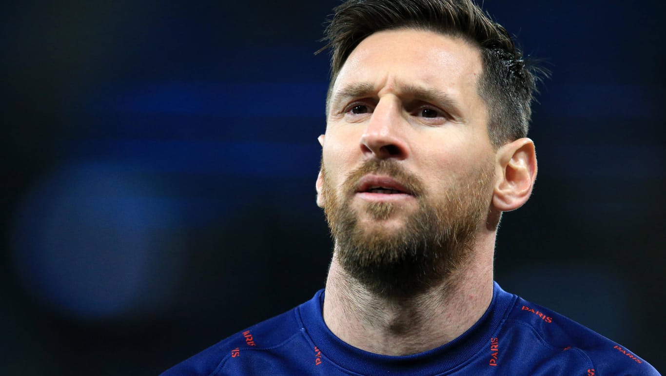 Lionel Messi: Der Paris-Profi gewann den Ballon d'Or 2021, verdient hat er die Auszeichnung nicht, meint t-online-Sportchef Robert Hiersemann.