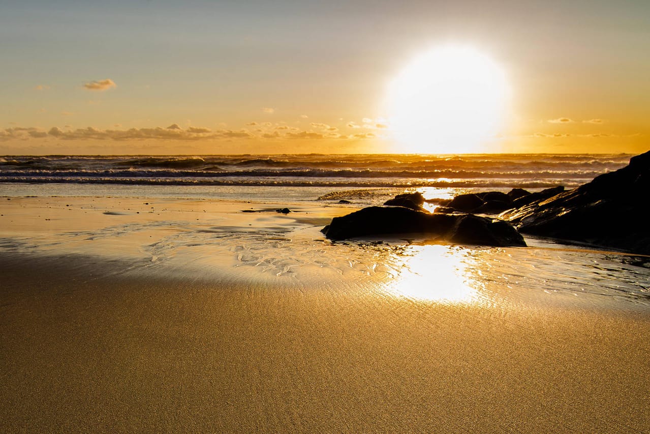 Panorama of sunset on the beach. Copyright: xx 5773924