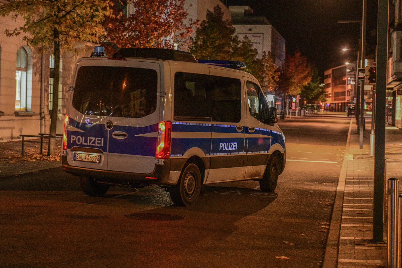 Leer Straße in Aalen: Aufgrund der hohen Inzidenzen gelten im Ostalbkreis (Baden-Württemberg) Ausgangsbeschränkungen für Ungeimpfte.