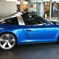 Ein Porsche 911 Targa 4: Er wurde aus einer Tiefgarage in Essen-Bredeney entwendet.