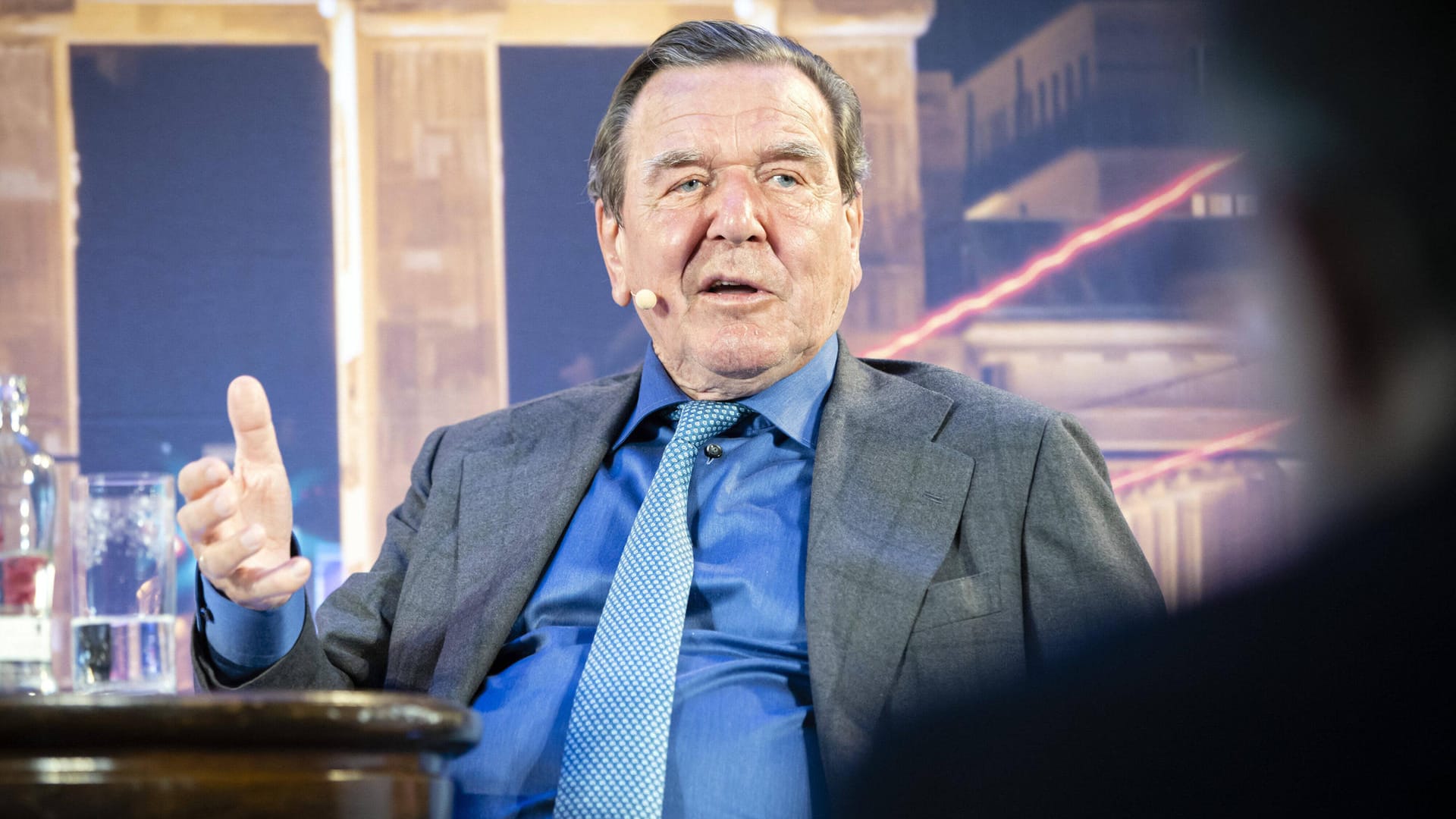 Gerhard Schröder: Der Altkanzler sieht einen Wandel innerhalb der Grünen seit der letzten rot-grünen Regierung im Bund. (Archivfoto)