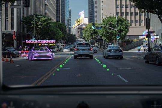 Dreidimensionale Bilder: Auf den Autoscheiben will Wayray künftig viele Infos in Form von Hologrammen sichtbar machen.