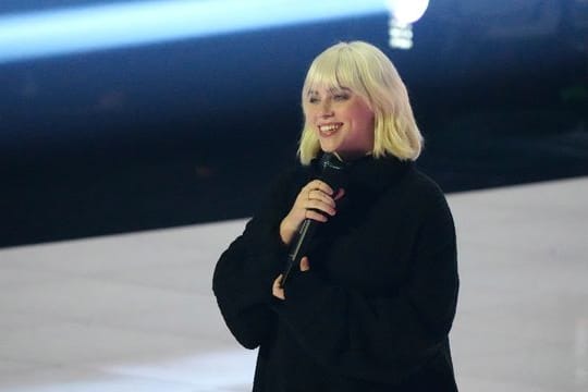 Billie Eilish wird geehrt.