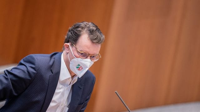 Hendrik Wüst (CDU) Hendrik Wüst (CDU)