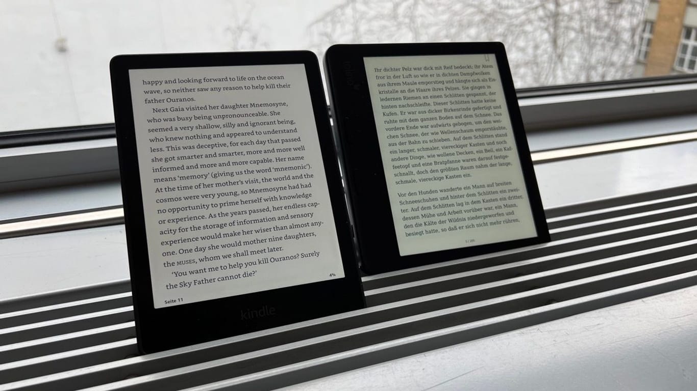 Kindle Paperwhite Signature (links) und Tolino Vision 6.