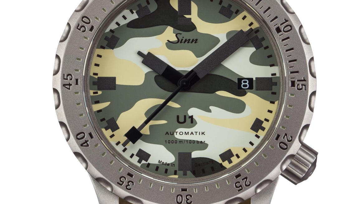 Uhren aus U-Bootstahl bietet die Manufaktur Sinn aus Frankfurt. Ein Hingucker ist die U1 Camouflage. Ein Hingucker ist die Uhr wegen ihres Ziffernblatts in Tarnfarben. Die U1 Camouflage kostet 1950 Euro. Nur 500 Exemplare werden gebaut.