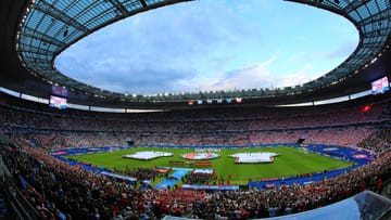 Vorhang auf für das Kräftemessen zwischen Deutschland und Polen. Im Stade de France im Pariser Vorort Saint-Denis will die DFB-Auswahl nach dem Auftakterfolg gegen die Ukraine (2:0) vor 80.000 Zuschauern den zweiten Sieg in der EM-Endrunde folgen lassen.