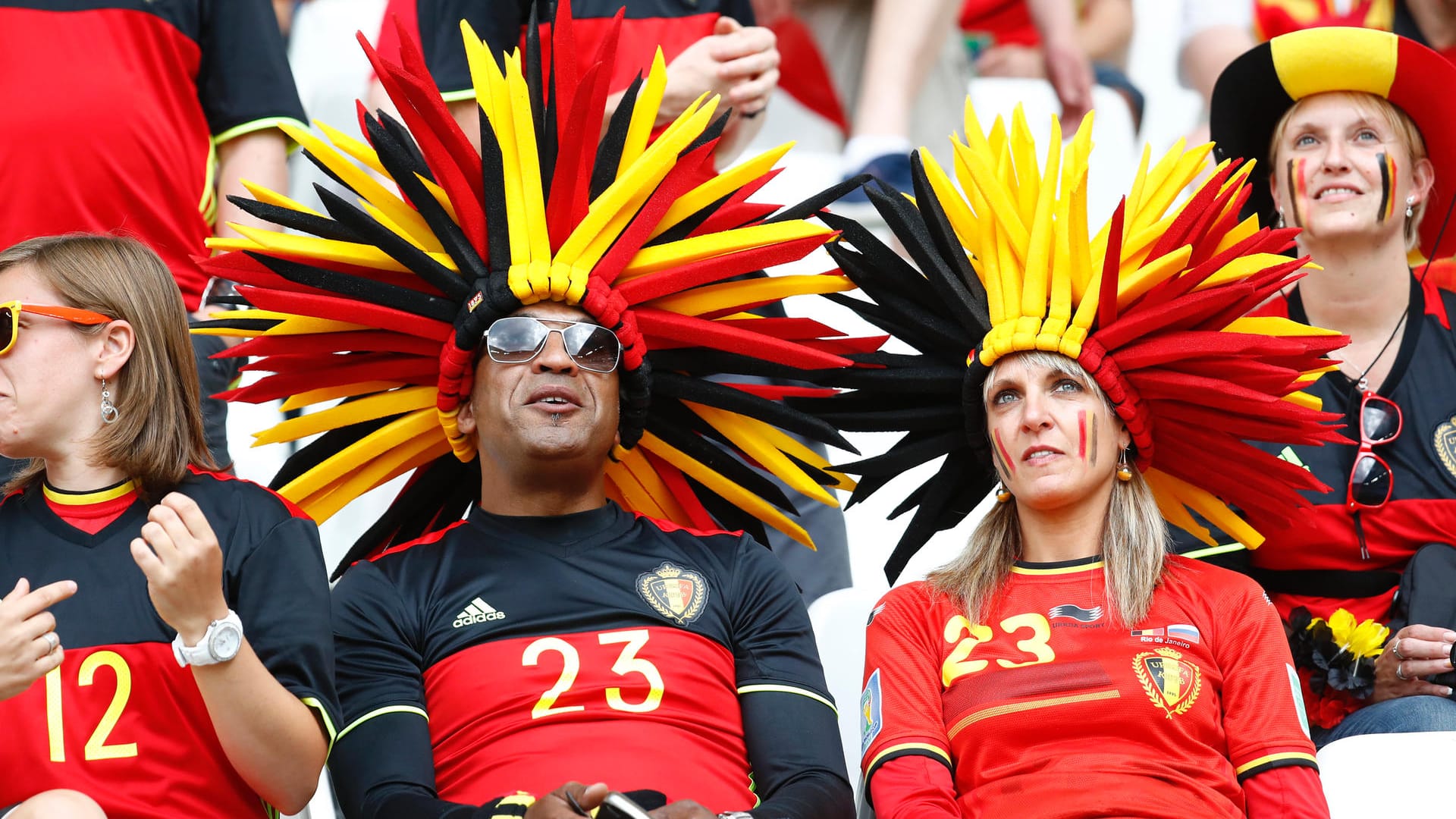 In Bordeaux steigt die zweite noch fehlende Partie der Gruppe E: am neunten EM-Tag treffen Belgien und Irland aufeinander. Die Fans der Roten Teufel haben sich mächtig in Schale geworfen.
