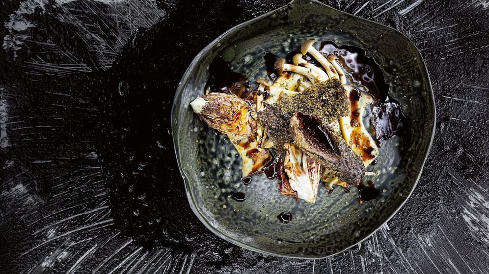 Rehrücken vom Grill: Er passt auch wunderbar zum Weihnachtsmenü und kann mit ebenfalls gegrilltem Radicchio und Pilzen serviert werden.