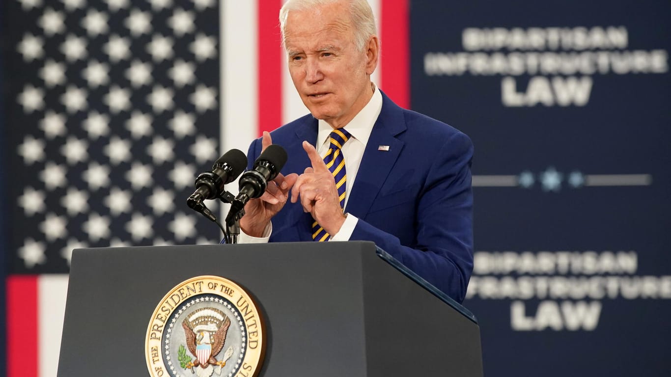 Joe Biden: Bidens Demokraten wollen die US-Schuldenobergrenze vorübergehend aussetzen oder deutlich anheben.