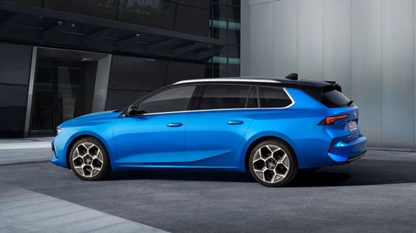 Der Astra als Kombi: Opel hat nun den neuen Sports Tourer gezeigt, der 2022 in den Handel kommen soll.