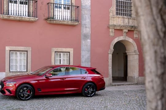 Der Genesis G70 Shooting Break soll dem VW Arteon und dem Mercedes CLA Shooting Break Konkurrenz machen.