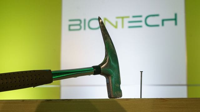 Richtfest für neue Biontech "iNeST"-Produktionsstätte Richtfest für neue Biontech "iNeST"-Produktionsstätte