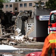 Das ausgebrannte Testzentrum in Braunschweig: Es steht nun fest, dass es Brandstiftung war.