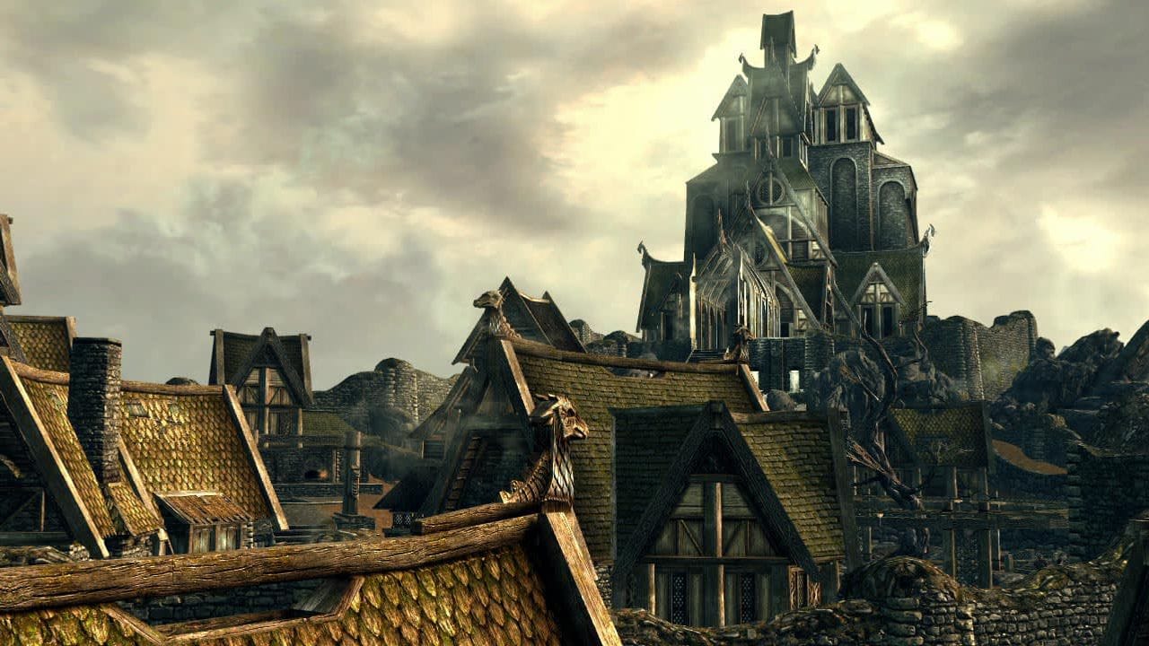 Hohe Berge, düstere Burgen - viel zu entdecken: Das ist "The Elder Scrolls V: Skyrim", das es 10 Jahre nach Erstveröffentlichung nun in der Anniversary Edition gibt.