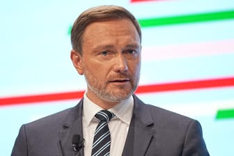 Christian Lindner: Der kommende Finanzminister gibt den Posten als FDP-Fraktionschef ab.