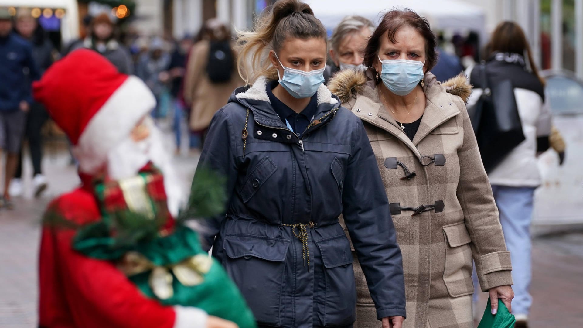 Canterbury: Eine britische Ministerin ruft dazu auf, sich in der Weihnachtszeit nicht zu nah zu kommen.