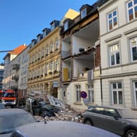 Das zerstörte Haus in Hamburg-Ottensen: Was die Explosion ausgelöst hat ist noch unklar.