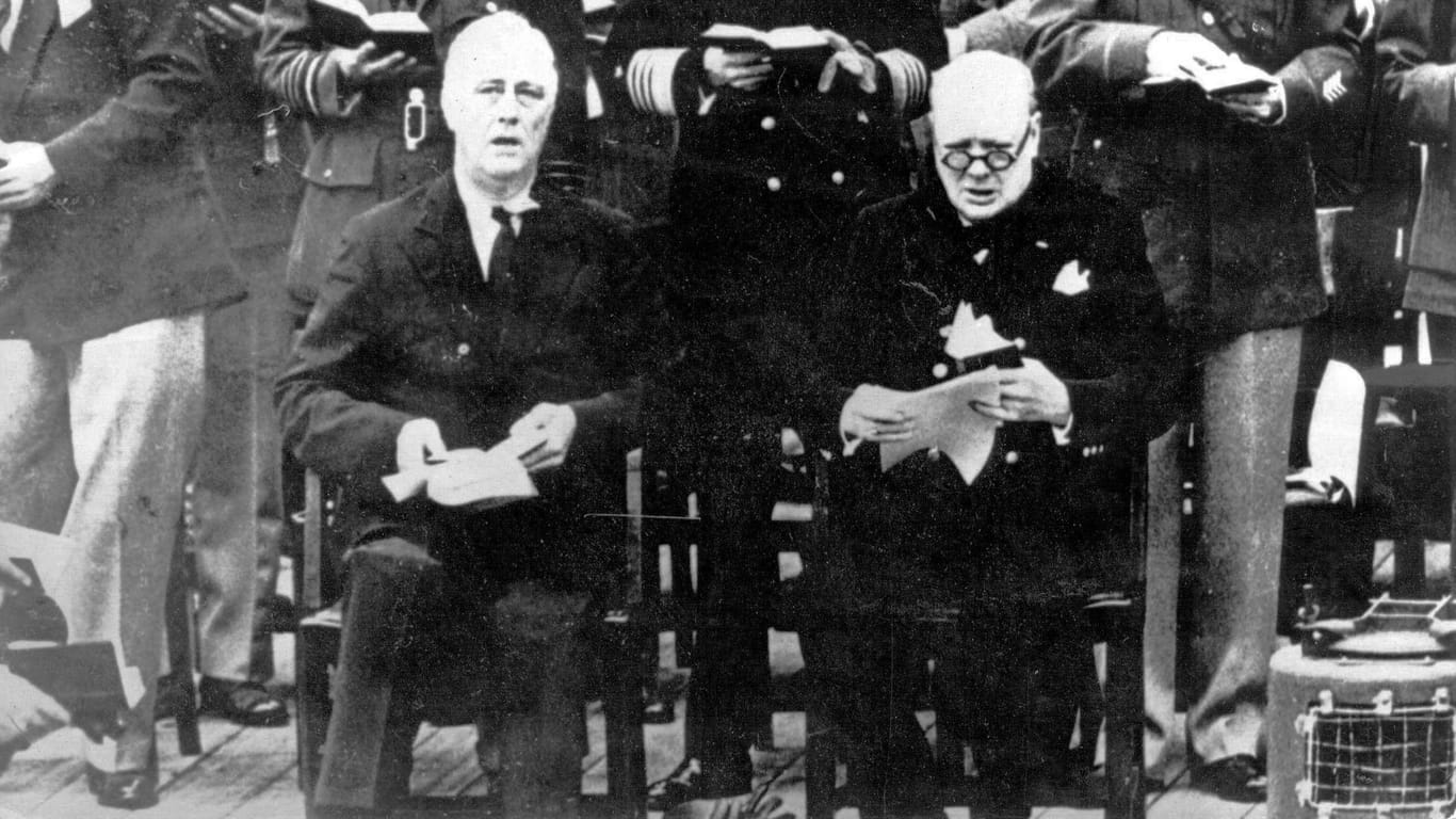 Franklin D. Roosevelt und Winston Churchill: Seit dem 11. Dezember 1941 befanden sich die USA an der Seite der Briten beim Kampf gegen Deutschland.