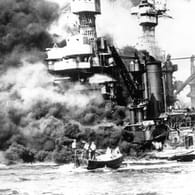 Pearl Harbor 1941: Mit dem Angriff auf den US-Flottenstützpunkt überraschten die Japaner die Vereinigten Staaten.